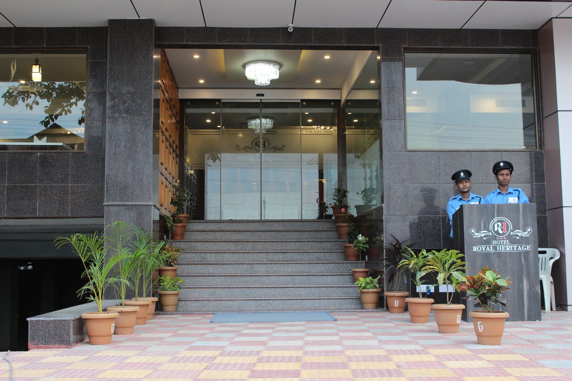 Hotel Royal Heritage Guwahati Exterior foto