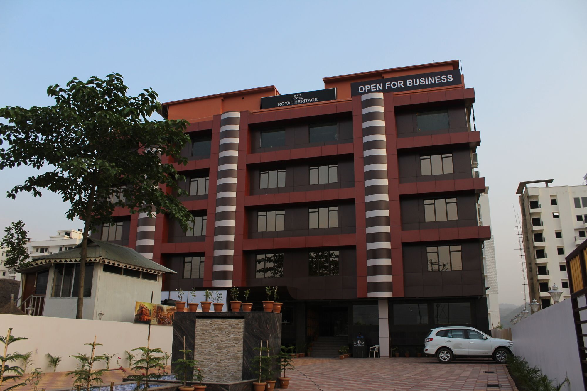 Hotel Royal Heritage Guwahati Exterior foto